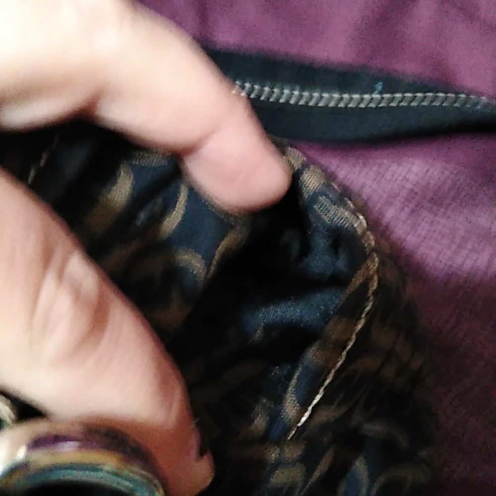 Fossil Black and Brown purse - Picture 8 of 10